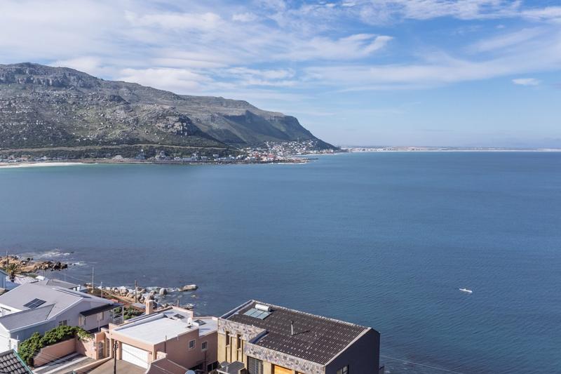 To Let 3 Bedroom Property for Rent in Fish Hoek Western Cape